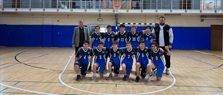 MAVİGÜN KOLEJİ BASKETBOL TURNUVASINDA ŞAMPİYON